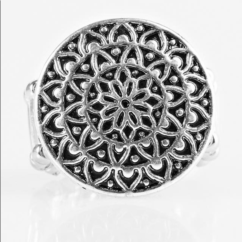 Paparazzi Ring